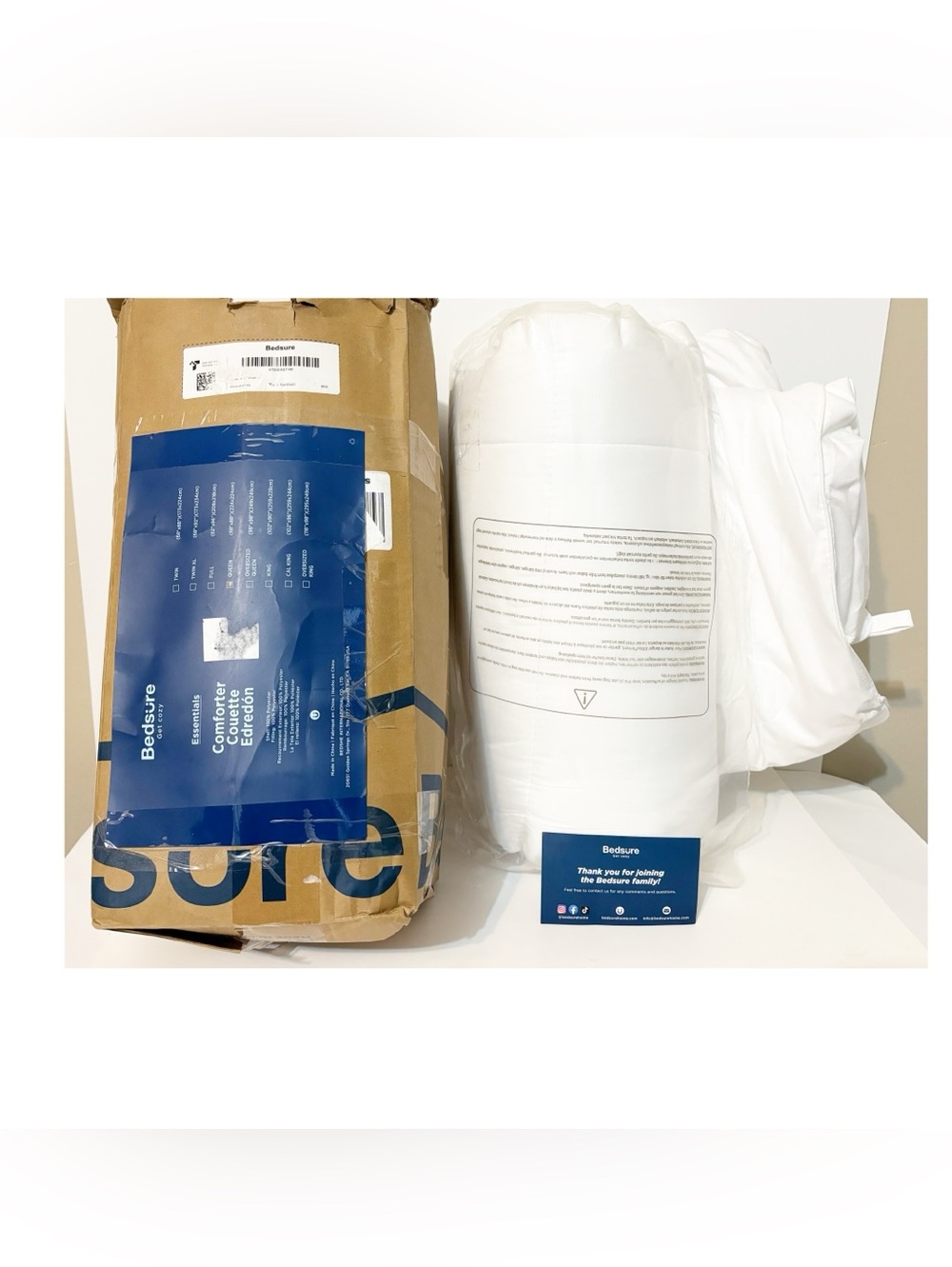 Bedsure Queen Size White Comforter, Cozy Bedding, New, 88" x 88"